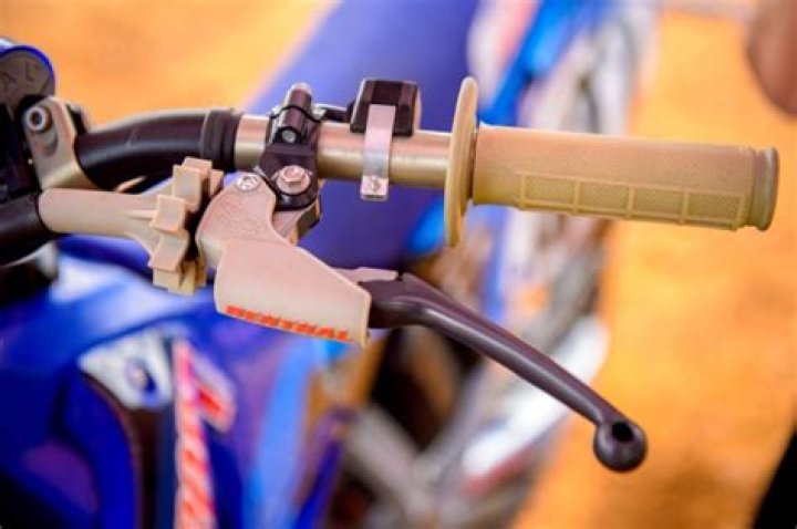 How Do I Adjust A Clutch Lever On A Dirt Bike