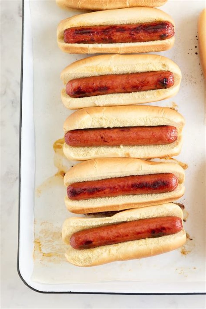 Question: How Do You Bake Hot Dog Buns In The Oven