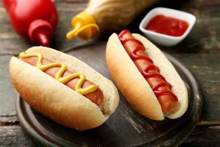 Question: Why Are Hot Dogs Tinted Green