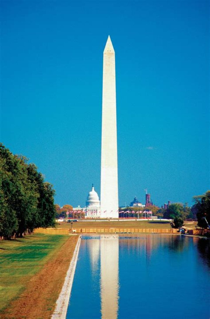 Quick Answer: How Far Is The Washington Monument From The White House
