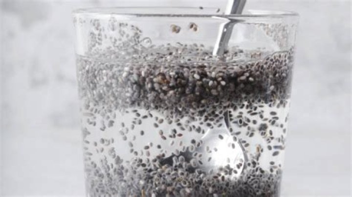 Quick Answer: How Much Chia To Put In Water Bottle