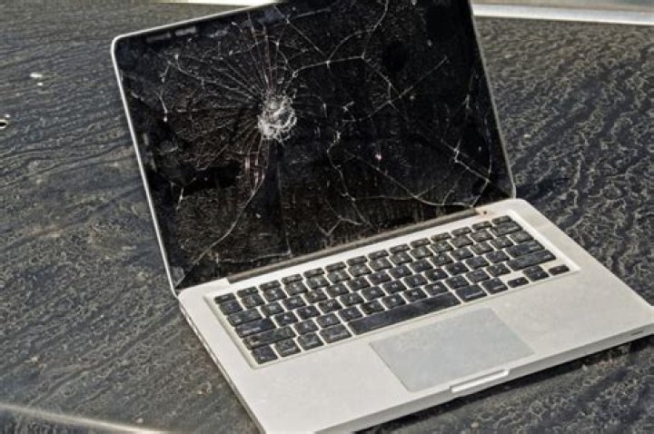 Quick Answer: How To Repair A Cracked Computer Screen
