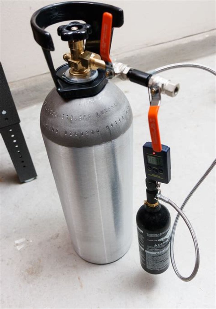 Quick Answer: Where To Fill Up Paintball Tanks