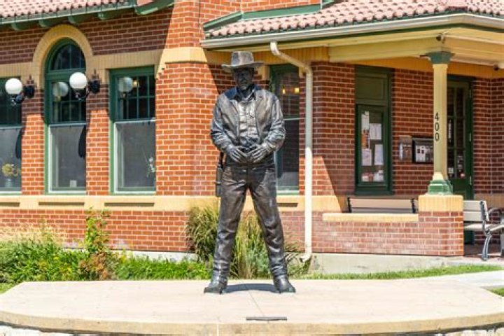 What Time Is It In Dodge City Kansas